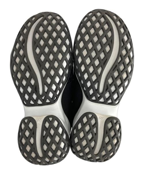 Roger Vivier（ロジェ ヴィヴィエ）Roger Vivier (ロジェ ヴィヴィエ) ヴィヴ ラン スニーカー ブラック×ホワイト サイズ:37の古着・服飾アイテム