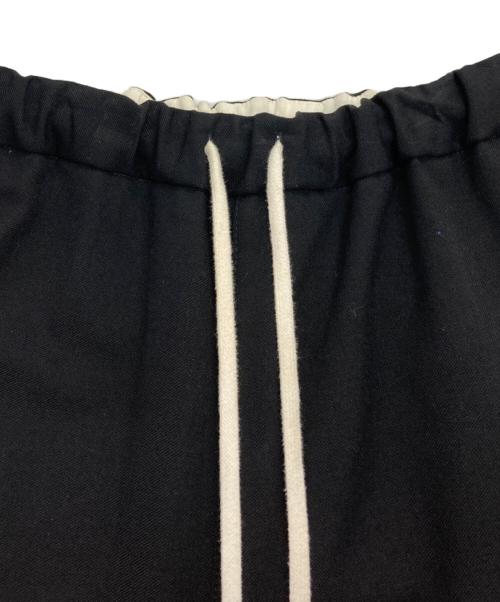 MM6 Maison Margiela（エムエムシックスメゾンマルジェラ）MM6 Maison Margiela (エムエムシックスメゾンマルジェラ) ドローストリング ストレートパンツ ブラック サイズ:40の古着・服飾アイテム
