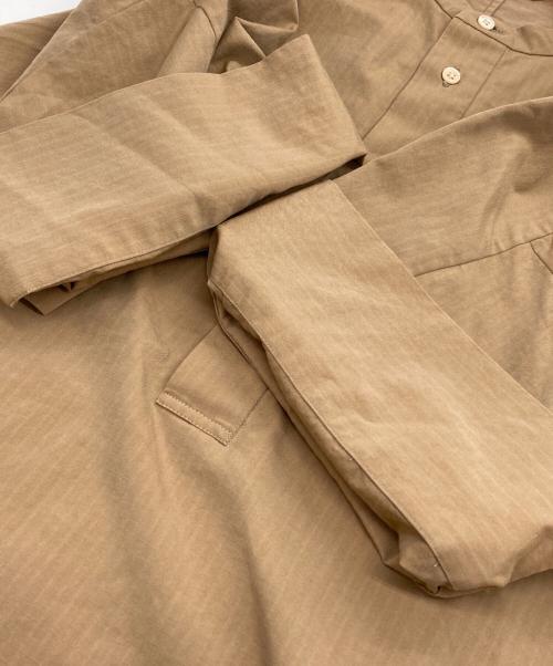 AURALEE（オーラリー）AURALEE (オーラリー) WASHED FINX RIPSTOP CHAMBRAY HALF SLEEVED ベージュの古着・服飾アイテム