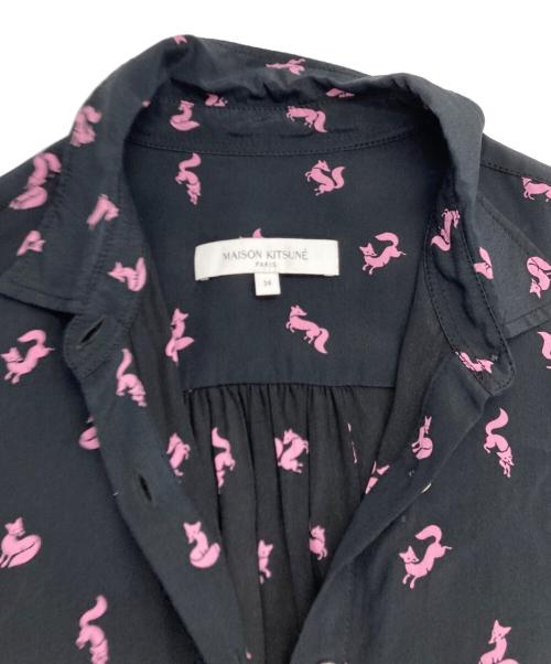 maison kitsune（メゾンキツネ）MAISON KITSUNE (メゾンキツネ) classic fluid shirt in printed crepe ピンク×ブラック サイズ:34の古着・服飾アイテム