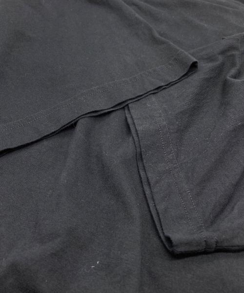 MM6 Maison Margiela（エムエムシックスメゾンマルジェラ）MM6 Maison Margiela (エムエムシックスメゾンマルジェラ) ナンバリング ロゴ Tシャツ ブラック サイズ:Mの古着・服飾アイテム