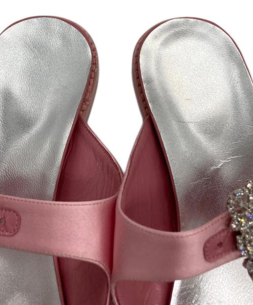 Manolo Blahnik（マノロ ブラニク）Manolo Blahnik (マノロ ブラニク) ストラスハンギシ スライドサンダル ピンク サイズ:36の古着・服飾アイテム