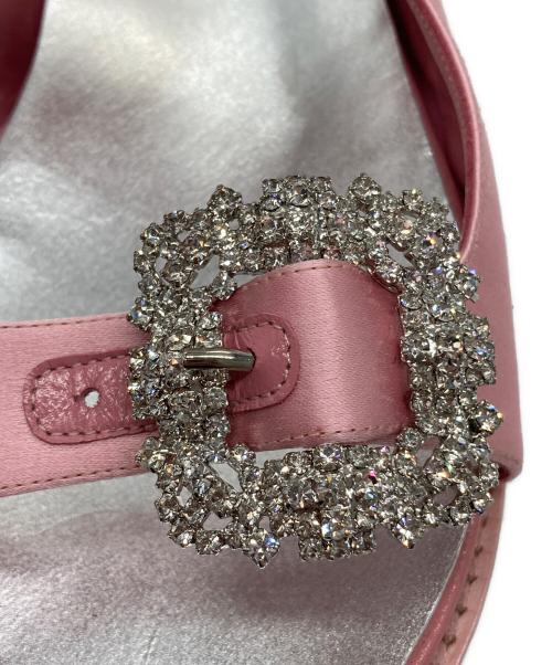Manolo Blahnik（マノロ ブラニク）Manolo Blahnik (マノロ ブラニク) ストラスハンギシ スライドサンダル ピンク サイズ:36の古着・服飾アイテム