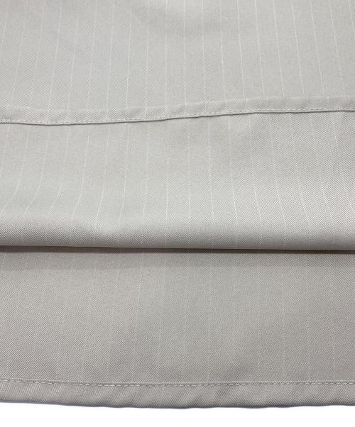 et.UNiVER（エトユニベール）et.UNIVER (エトユニベール) 989 Pleats skirt sheer jk set up ベージュ サイズ:L 未使用品の古着・服飾アイテム