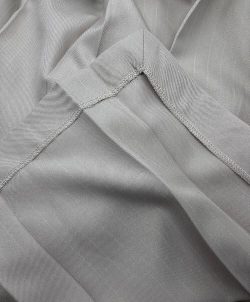 et.UNiVER（エトユニベール）et.UNIVER (エトユニベール) 989 Pleats skirt sheer jk set up ベージュ サイズ:L 未使用品の古着・服飾アイテム