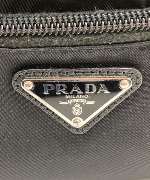 PRADA（プラダ）PRADA (プラダ) ロゴプレート クラッチハンドバッグ ブラックの古着・服飾アイテム