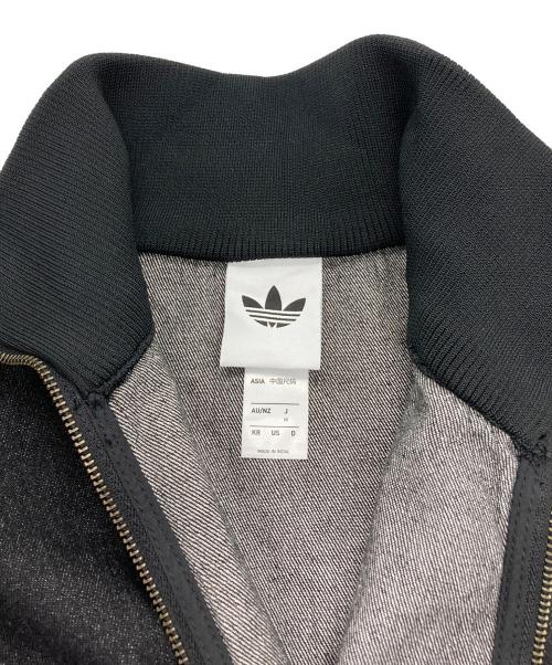 adidas（アディダス）adidas (アディダス) アディカラー デニム ファイヤーバード トラックトップ ブラック サイズ:J/Mの古着・服飾アイテム