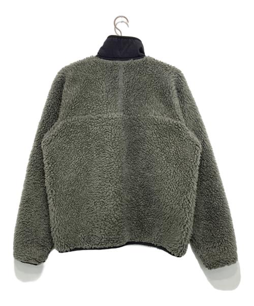 Patagonia（パタゴニア）Patagonia (パタゴニア) CLASSIC RETRO CARDIGAN グレー×ネイビー サイズ:Mの古着・服飾アイテム