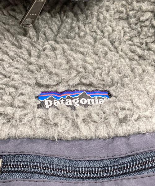 Patagonia（パタゴニア）Patagonia (パタゴニア) CLASSIC RETRO CARDIGAN グレー×ネイビー サイズ:Mの古着・服飾アイテム