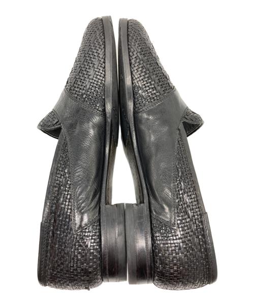GIANNI VERSACE（ジャンニ・ヴェルサーチ）GIANNI VERSACE (ジャンニ・ヴェルサーチ) 編み込みレザーローファー ブラック サイズ:SIZE 40 1/2の古着・服飾アイテム