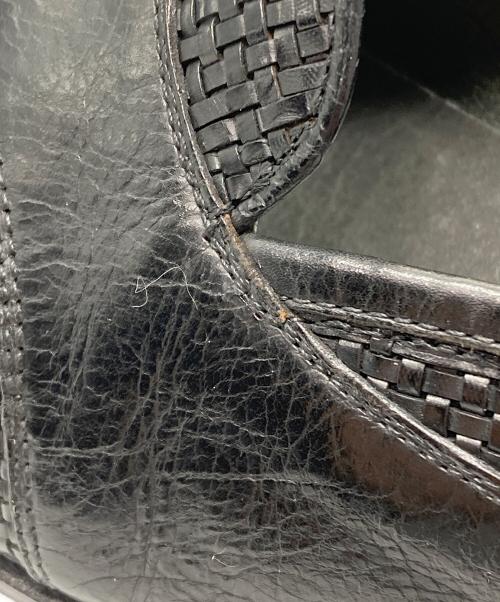 GIANNI VERSACE（ジャンニ・ヴェルサーチ）GIANNI VERSACE (ジャンニ・ヴェルサーチ) 編み込みレザーローファー ブラック サイズ:SIZE 40 1/2の古着・服飾アイテム