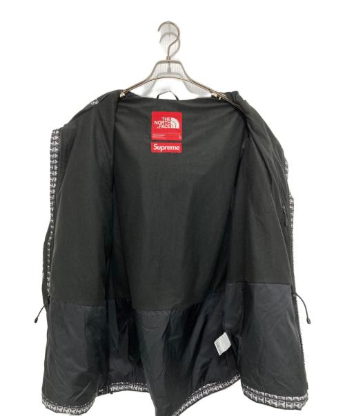 SUPREME（シュプリーム）SUPREME (シュプリーム) THE NORTH FACE (ザ ノース フェイス) Studded Mountain Light Jacket ブラック×ホワイト サイズ:Lの古着・服飾アイテム