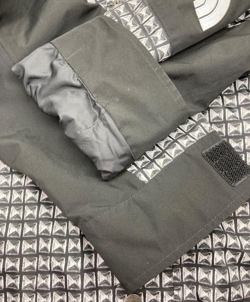SUPREME（シュプリーム）SUPREME (シュプリーム) THE NORTH FACE (ザ ノース フェイス) Studded Mountain Light Jacket ブラック×ホワイト サイズ:Lの古着・服飾アイテム