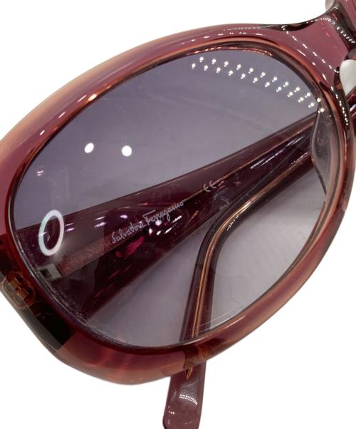 Salvatore Ferragamo（サルヴァトーレ フェラガモ）Salvatore Ferragamo (サルヴァトーレ フェラガモ) サングラス ピンク サイズ:60□16 140の古着・服飾アイテム