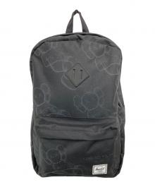 Herschel Supply×KAWS（ハーシェルサプライ×カウズ）の古着「バックパック」｜ブラック