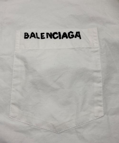 BALENCIAGA（バレンシアガ）BALENCIAGA (バレンシアガ) ロゴプリント半袖BDシャツ ホワイト サイズ:38の古着・服飾アイテム