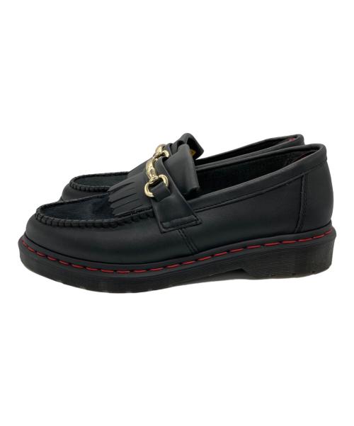 Dr.Martens（ドクターマーチン）Dr.Martens (ドクターマーチン) ADRIAN SNAFFLE CNY ハラコタッセルローファー ブラック×レッド サイズ:UK8の古着・服飾アイテム