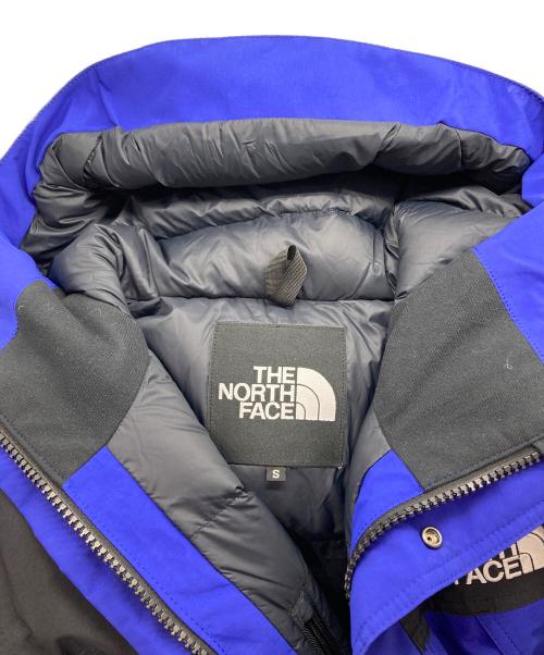 THE NORTH FACE（ザ ノース フェイス）THE NORTH FACE (ザ ノース フェイス) マウンテンダウンジャケット ブルー×ブラック サイズ:Sの古着・服飾アイテム