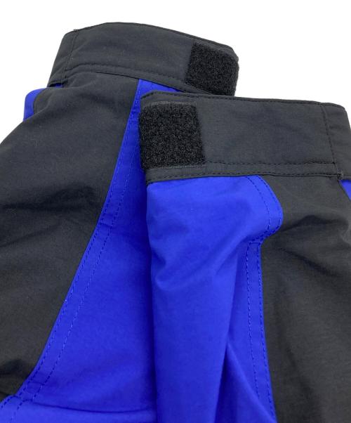 THE NORTH FACE（ザ ノース フェイス）THE NORTH FACE (ザ ノース フェイス) マウンテンダウンジャケット ブルー×ブラック サイズ:Sの古着・服飾アイテム