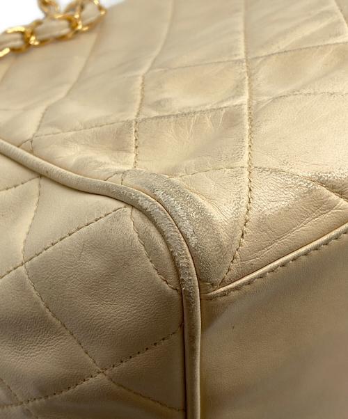 CHANEL（シャネル）CHANEL (シャネル) マトラッセ ラムスキン チェーンバッグ ベージュ×ゴールドの古着・服飾アイテム