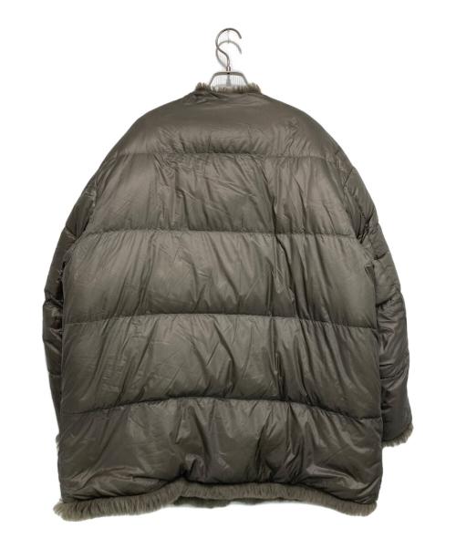 MONCLER（モンクレール）MONCLER (モンクレール) HYKE (ハイク) LEMA リバーシブル フェイクファー ダウンジャケット グレー（ブラウン系）の古着・服飾アイテム