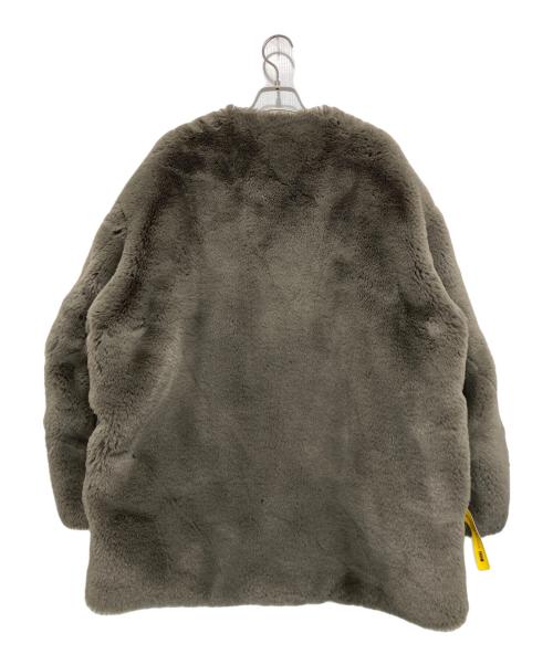 MONCLER（モンクレール）MONCLER (モンクレール) HYKE (ハイク) LEMA リバーシブル フェイクファー ダウンジャケット グレー（ブラウン系）の古着・服飾アイテム