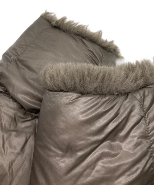MONCLER（モンクレール）MONCLER (モンクレール) HYKE (ハイク) LEMA リバーシブル フェイクファー ダウンジャケット グレー（ブラウン系）の古着・服飾アイテム