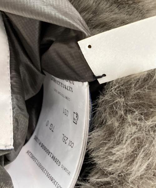 MONCLER（モンクレール）MONCLER (モンクレール) HYKE (ハイク) LEMA リバーシブル フェイクファー ダウンジャケット グレー（ブラウン系）の古着・服飾アイテム