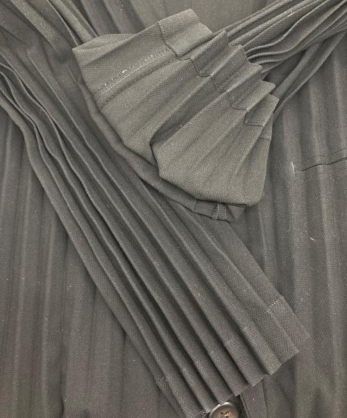 ISSEY MIYAKE（イッセイミヤケ）ISSEY MIYAKE (イッセイミヤケ) プリーツ テーラードジャケット ブラック サイズ:3の古着・服飾アイテム