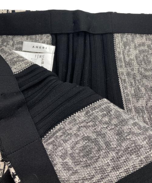 Ameri（アメリ）AMERI (アメリ) SIDE PLEATS JACQUARD KNIT SKIRT ブラック×ベージュ サイズ:Sの古着・服飾アイテム