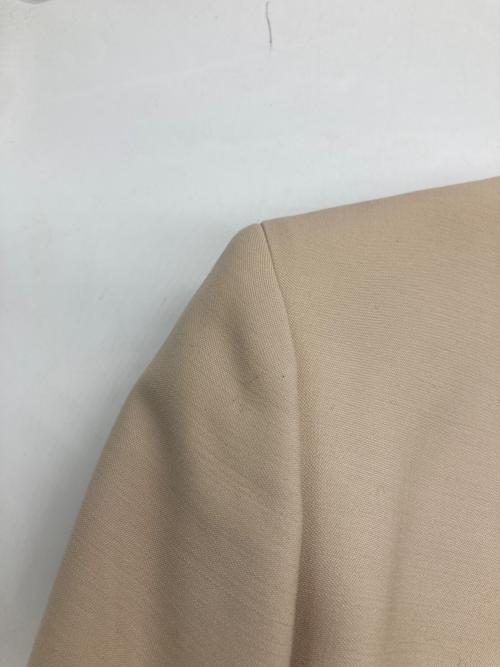 Salvatore Ferragamo（サルヴァトーレ フェラガモ）Salvatore Ferragamo (サルヴァトーレ フェラガモ) ノーカラージャケット ベージュ サイズ:(I)38 未使用品の古着・服飾アイテム