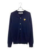 PLAY COMME des GARCONSプレイコムデギャルソン）の古着「V-Neck Cardigan With Gold Emblem」｜ネイビー×ゴールド