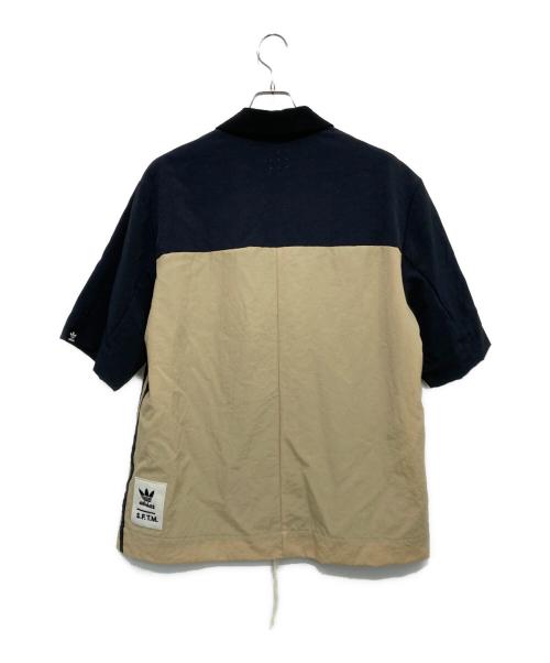 adidas（アディダス）adidas (アディダス) Song for the Mute (ソングフォーザミュート) SONG FOR THE MUTE Shirt グレー×ベージュ サイズ:Mの古着・服飾アイテム