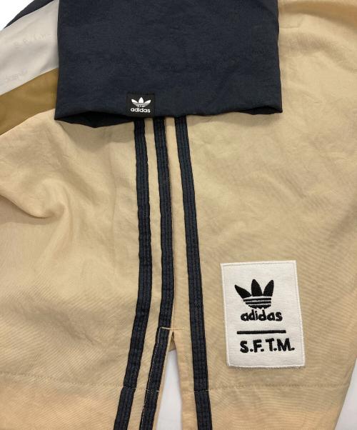 adidas（アディダス）adidas (アディダス) Song for the Mute (ソングフォーザミュート) SONG FOR THE MUTE Shirt グレー×ベージュ サイズ:Mの古着・服飾アイテム