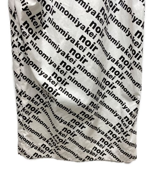 noir kei ninomiya（ノワール ケイ ニノミヤ）noir kei ninomiya (ノワール ケイ ニノミヤ) ロゴジャンプスーツ ホワイト×ブラック サイズ:sの古着・服飾アイテム