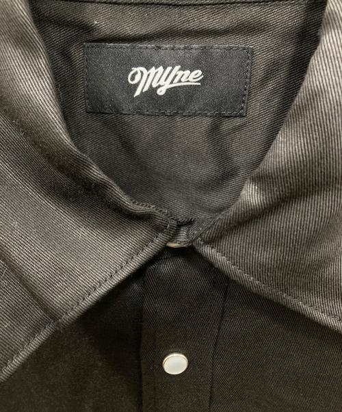 myne（マイン）myne (マイン) Star Patch Shirt ブラック サイズ:Mの古着・服飾アイテム