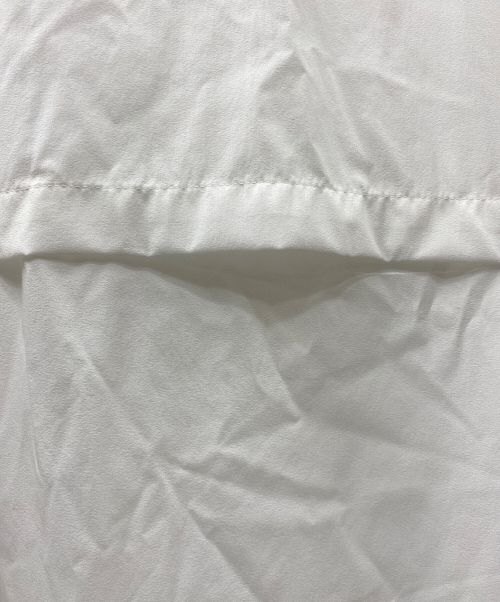 DANSKIN（ダンスキン）DANSKIN (ダンスキン) アンレールライトプルオーバージャケット ホワイト サイズ:Mの古着・服飾アイテム