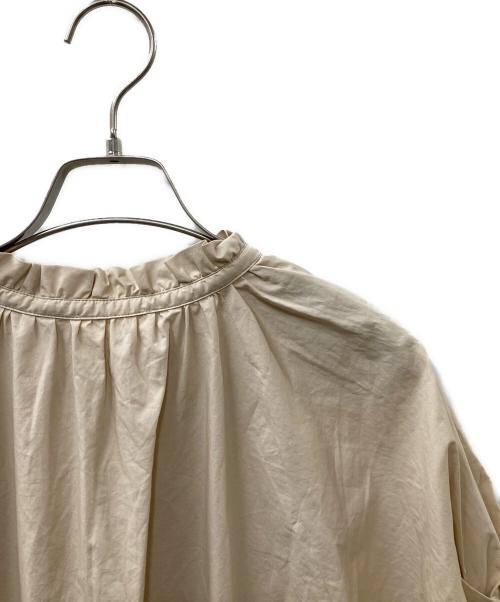 BALLSEY（ボールジィ）BALLSEY (ボールジィ) プロセスドコットン ネックフリルブラウス ベージュ サイズ:36の古着・服飾アイテム