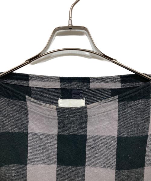 TAKAHIROMIYASHITA TheSoloIst.（タカヒロミヤシタ ザソロイスト）TAKAHIROMIYASHITA TheSoloIst. (タカヒロミヤシタ ザソロイスト) poncho shirt ブラック×グレー サイズ:46の古着・服飾アイテム