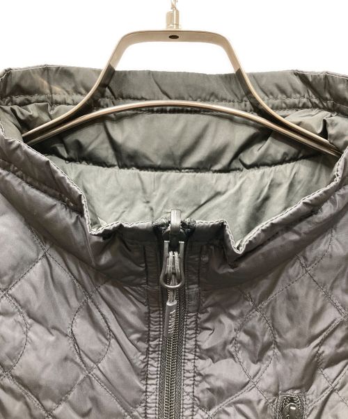 KEBOZ（ケボズ）KEBOZ (ケボズ) NANGA (ナンガ) REVERSIBLE DOWN VEST ブラック×グレー サイズ:Mの古着・服飾アイテム