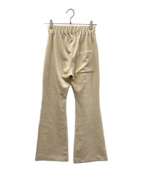 FUMIE=TANAKA（フミエタナカ）FUMIE=TANAKA (フミエタナカ) フレアパンツ ベージュ サイズ:2の古着・服飾アイテム