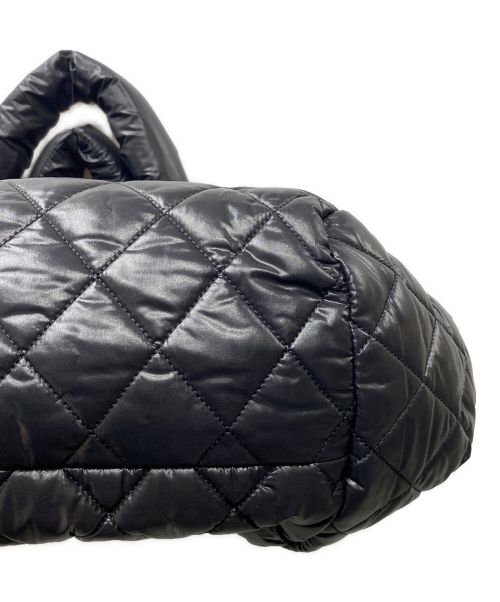 CHANEL（シャネル）CHANEL (シャネル) コココクーン キルティングトートバッグ ハンドバッグ ブラック×ボルドー サイズ:FREEの古着・服飾アイテム