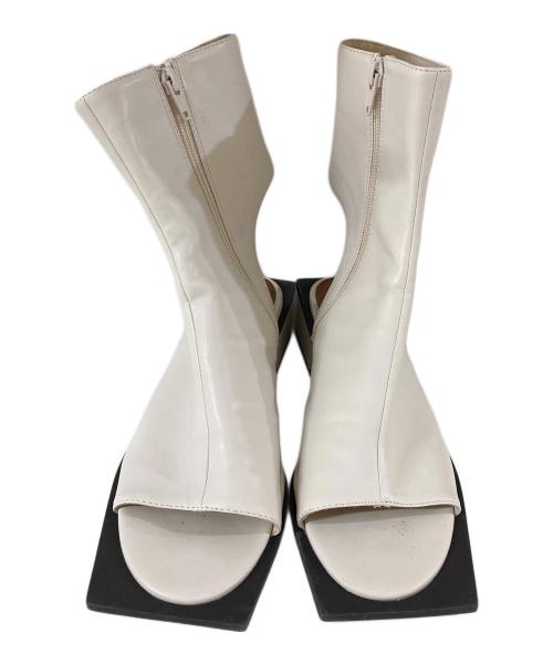 Ameri（アメリ）Ameri (アメリ) MEDI SCOOP OUT SHORT BOOTS アイボリー サイズ:SIZE Mの古着・服飾アイテム