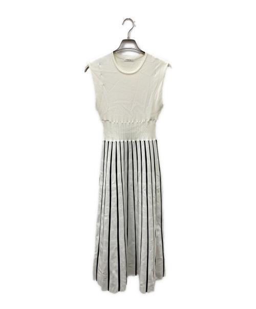 FRAY ID（フレイ アイディー）FRAY ID (フレイ アイディー) ストライプフレアニットワンピース ホワイト×ブラック サイズ:FREEの古着・服飾アイテム