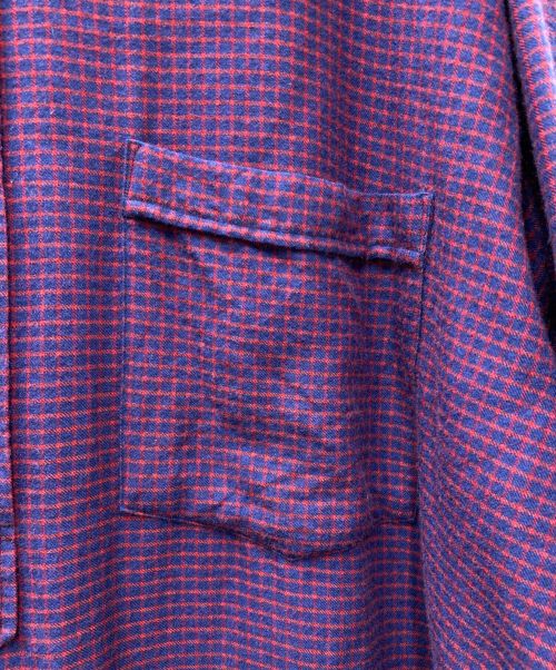 COMOLI（コモリ）COMOLI (コモリ) バンドカラーウールシャツロング長袖ワンピース ネイビー×レッド サイズ:Freeの古着・服飾アイテム