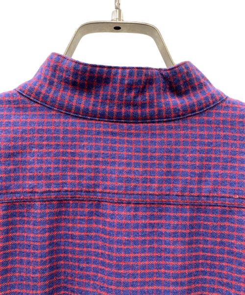 COMOLI（コモリ）COMOLI (コモリ) バンドカラーウールシャツロング長袖ワンピース ネイビー×レッド サイズ:Freeの古着・服飾アイテム