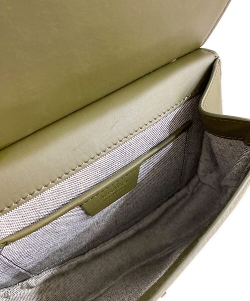 MaxMara（マックスマーラ）MaxMara (マックスマーラ) 型押しショルダーバッグ グリーンの古着・服飾アイテム