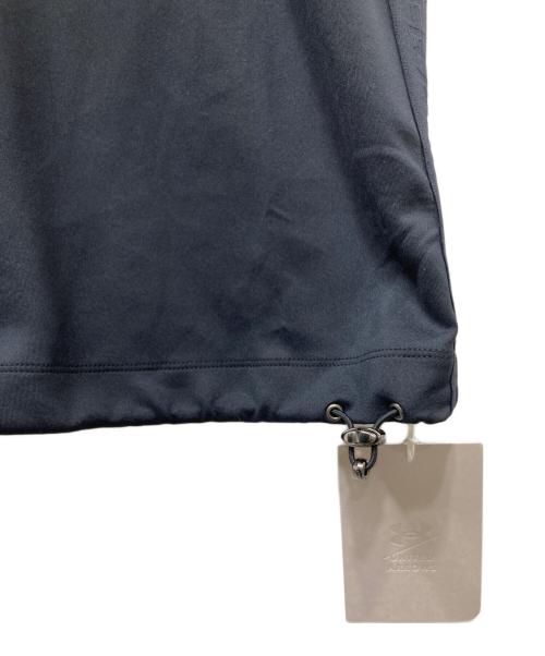 UNDER ARMOUR（アンダーアーマー）UNDER ARMOUR (アンダーアーマー) UNITED ARROWS (ユナイテッドアローズ) ラッシュポンチスウェット ブラック サイズ:M 未使用品の古着・服飾アイテム