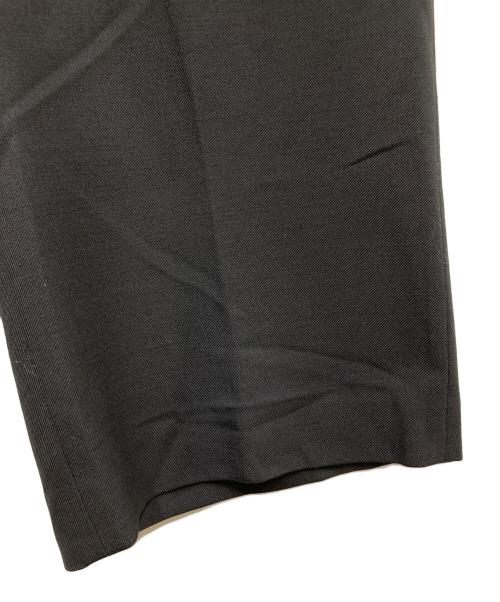 OFFWHITE（オフホワイト）OFFWHITE (オフホワイト) Logo Print Bermuda Shorts ハーフパンツ ブラック サイズ:SIZE 38の古着・服飾アイテム