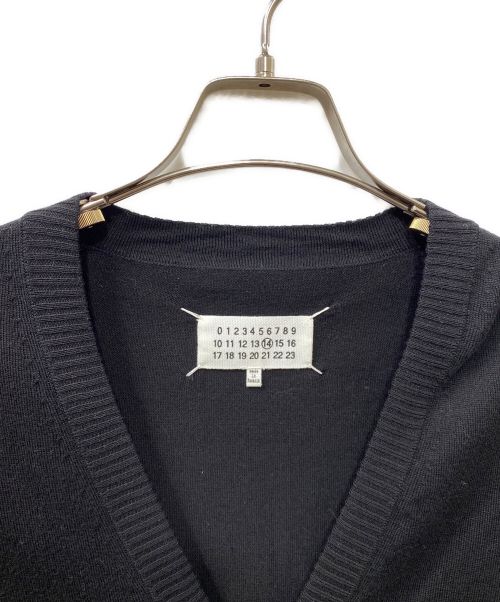 Maison Margiela（メゾンマルジェラ）Maison Margiela (メゾンマルジェラ) 17AW エルボーパッチVネックカーディガン ブラック サイズ:Sの古着・服飾アイテム